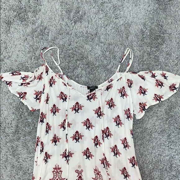 3 FOR $25 rue21 cold shoulder tunic top - Picture 2 of 3